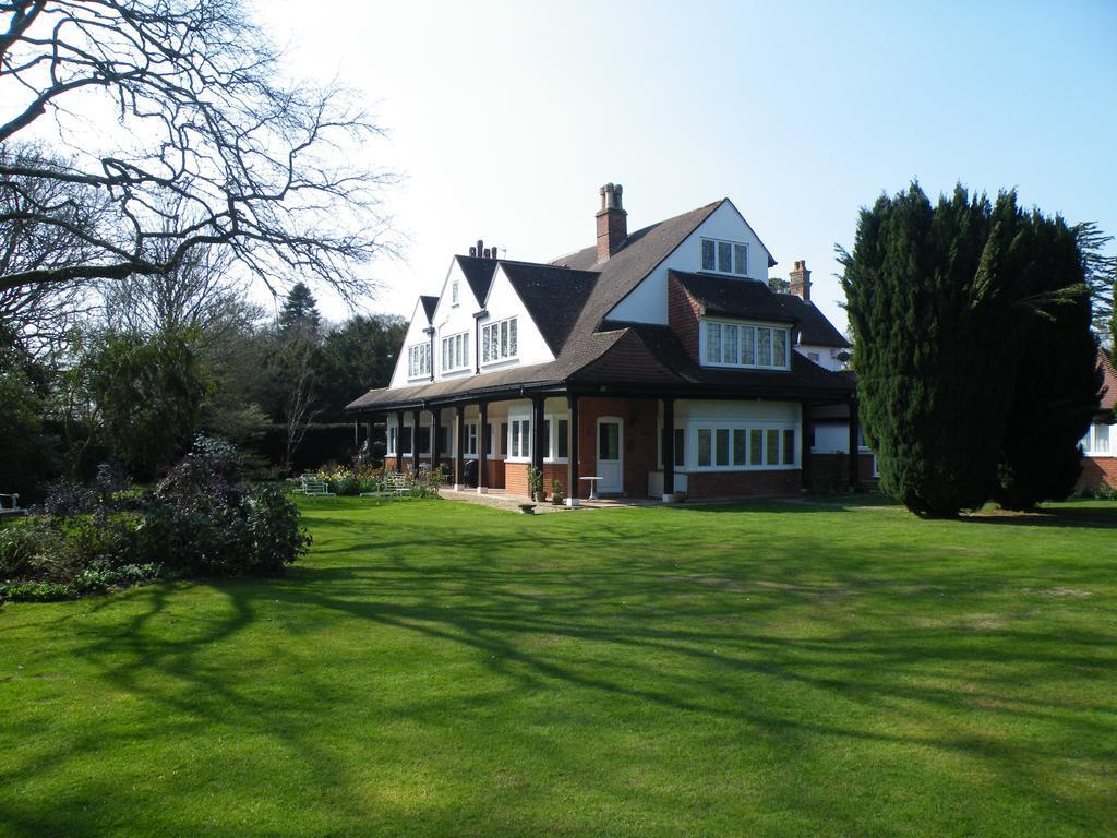 ブロッケンハースト Broadlands Gate Bed & Breakfast エクステリア 写真