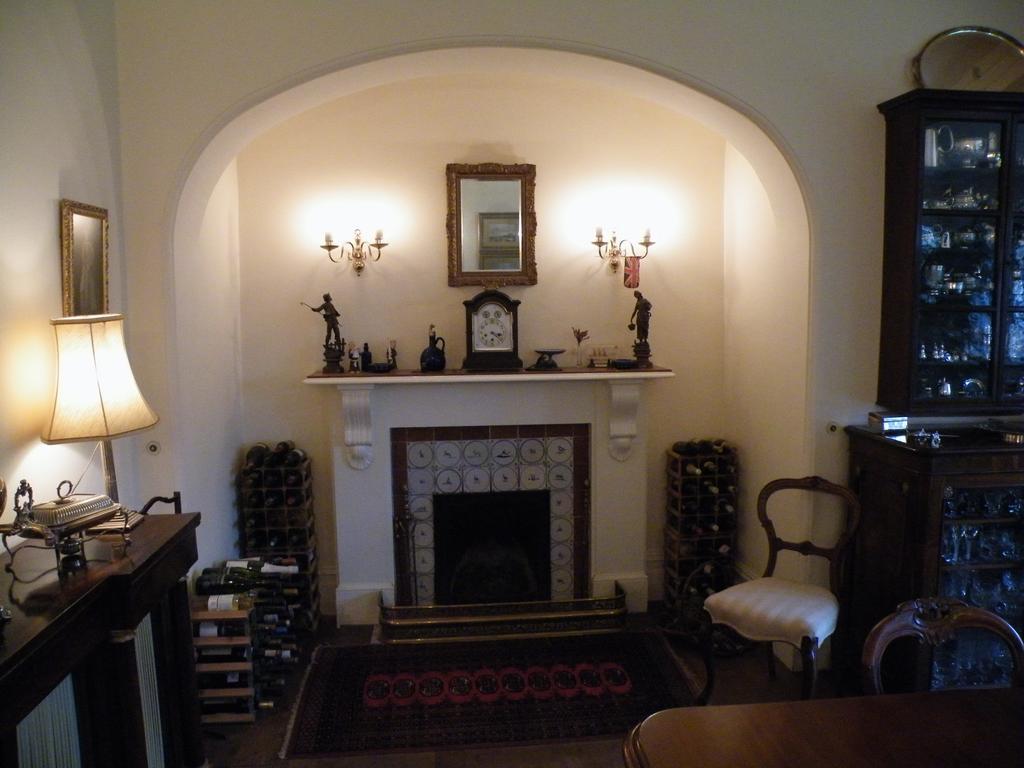 ブロッケンハースト Broadlands Gate Bed & Breakfast エクステリア 写真
